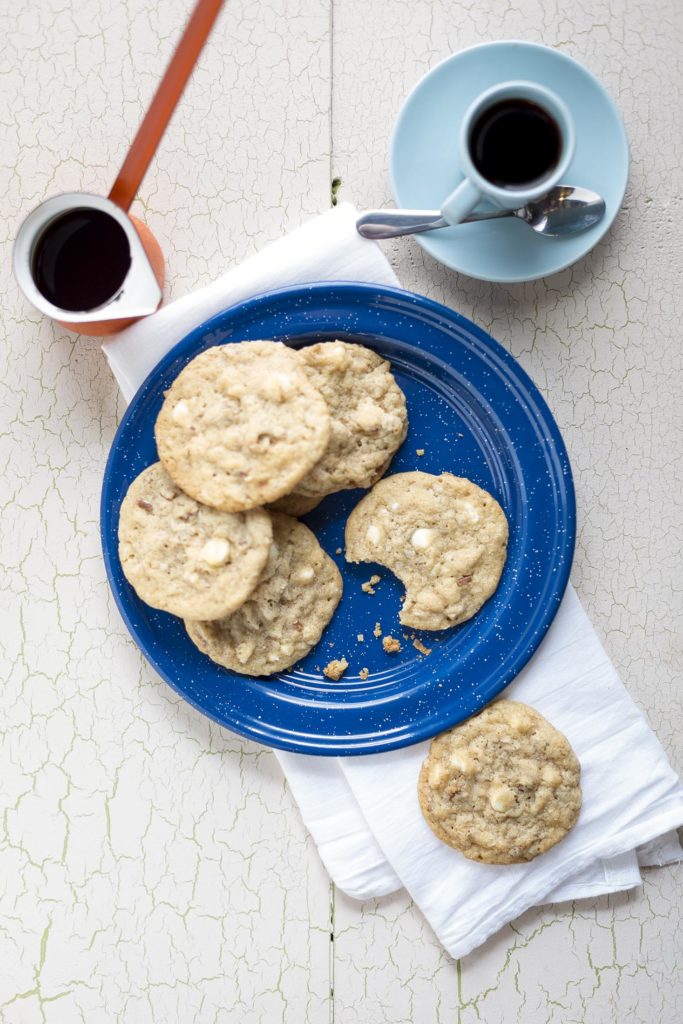 white chocolate pecan cookies