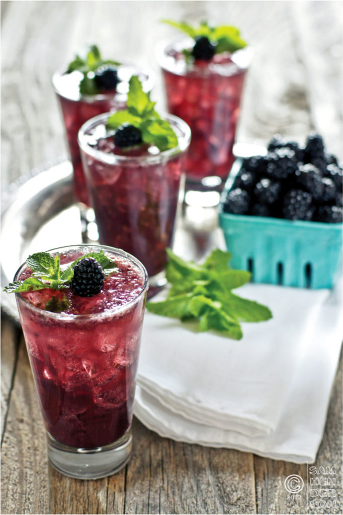 cardamom berry smash cocktail recipe