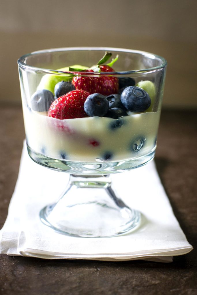 fresh fruit skinny vanilla custard sauce recipe