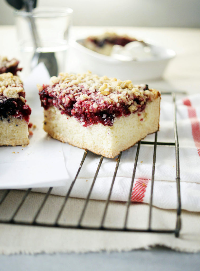 mixed berry buckle recipe