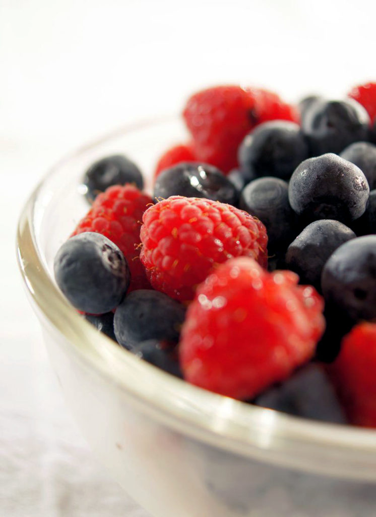 berry pavlova with hibiscus cream recipe