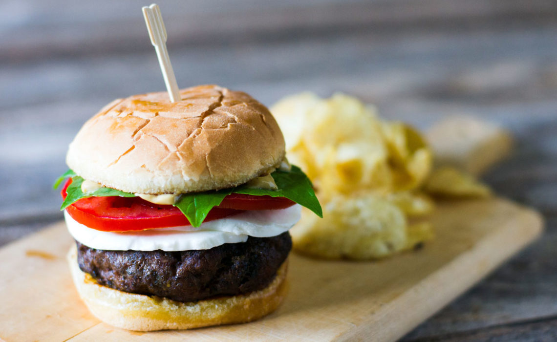 Burger Week: Caprese Burger with Balsamic Aioli | today&amp;#39;s nest